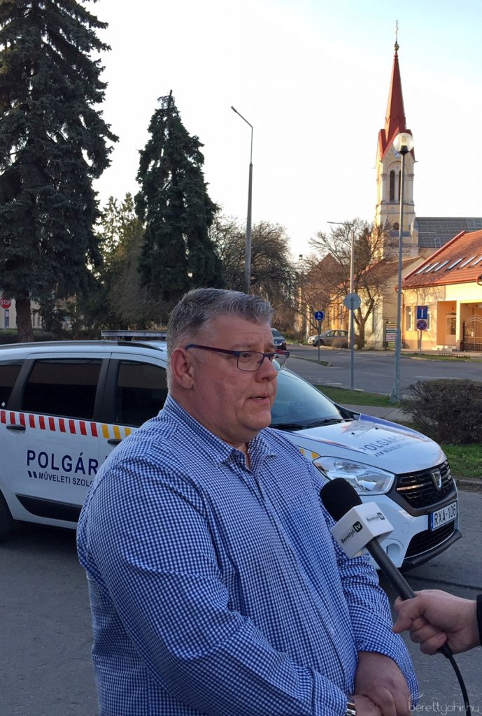 Új szolgálati autó a berettyóújfalui polgárőrségnek11